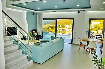 Elli Villa